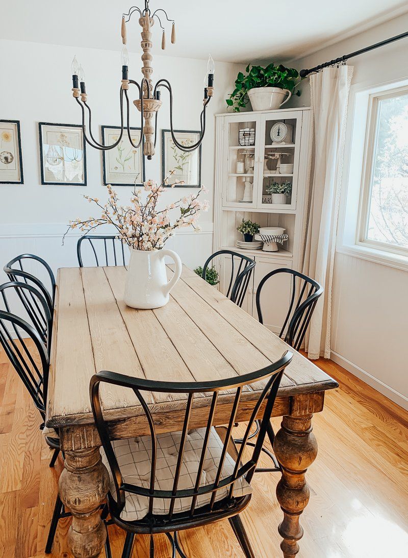 Grain_and_Frame_Are-Farmhouse-Tables-In-Style_4_Neutrals Aren’t Going Away_ Grain_and_Frame_Are-Farmhouse-Tables-In-Style_4_Neutrals Aren’t Going Away