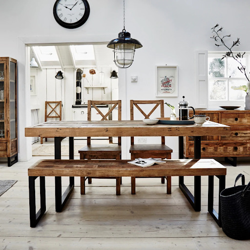 Hemming and Wills Williamsburg Dining Table Hemming and Wills Williamsburg Dining Table